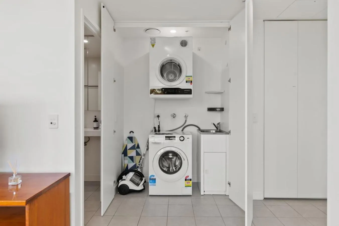 Cozy 1Br Retreat In Hamilton Near River And Dining Brisbane Austrália