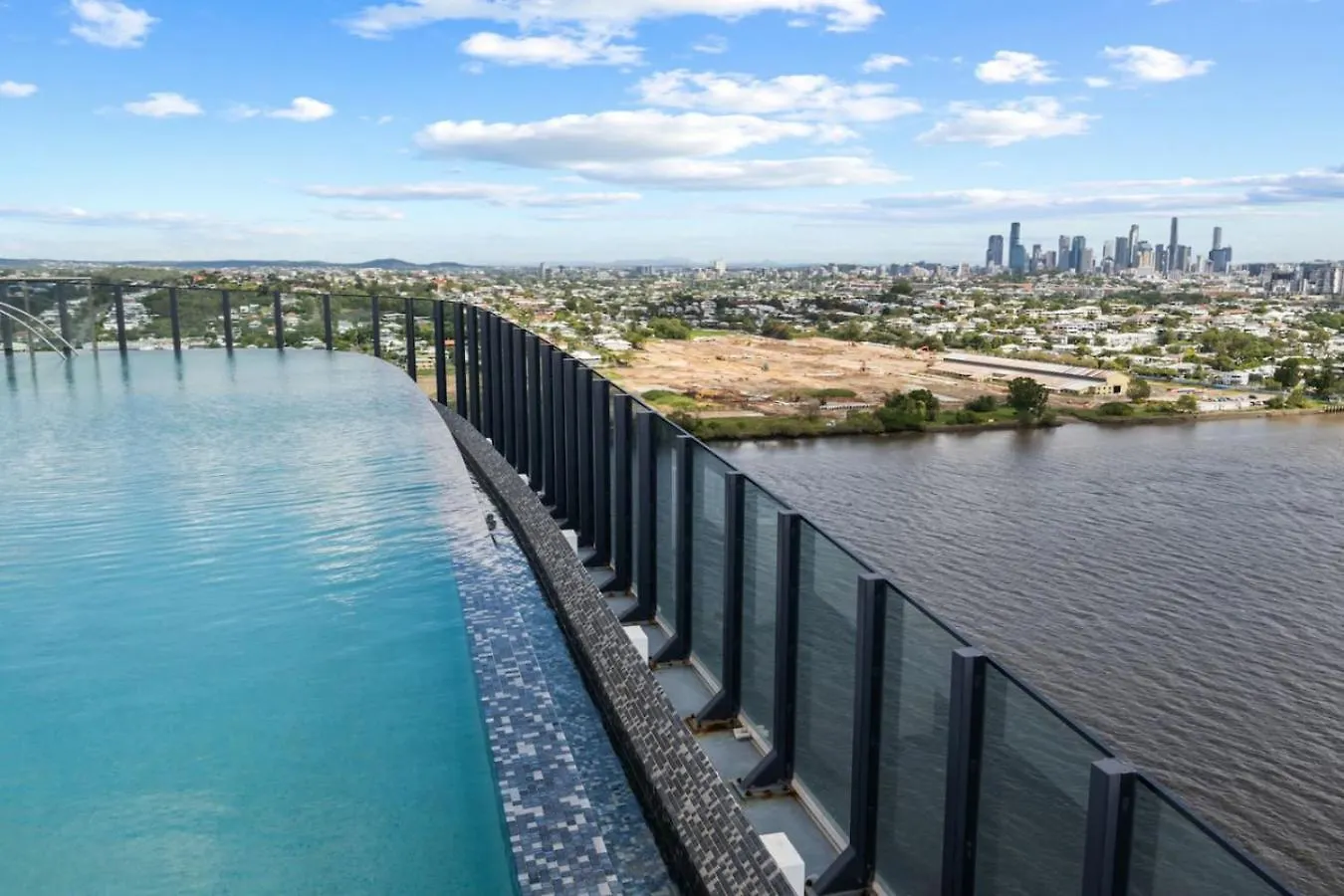Cozy 1Br Retreat In Hamilton Near River And Dining Brisbane 0*,  Austrália